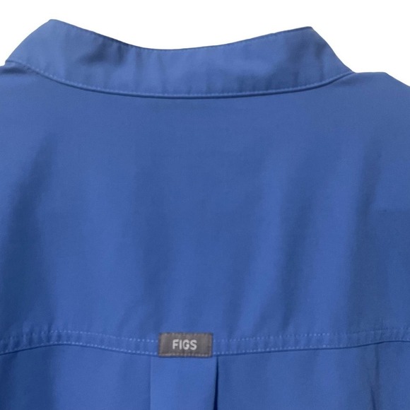 FIGS Rafaela™ Oversized Scrub Top in Winning Blue - Picture 10 of 13